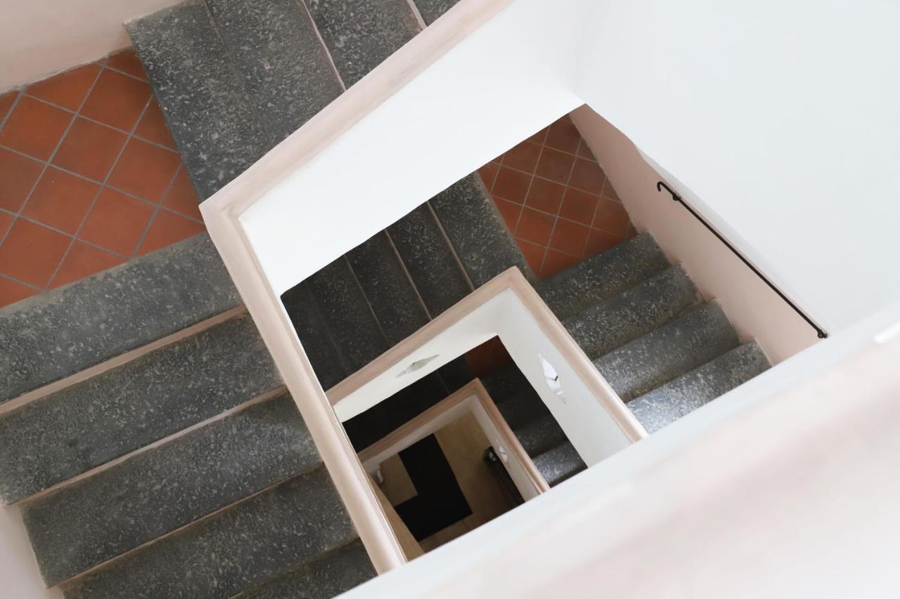 Ave Gratia Plena Hostel Salerno Bagian luar foto
