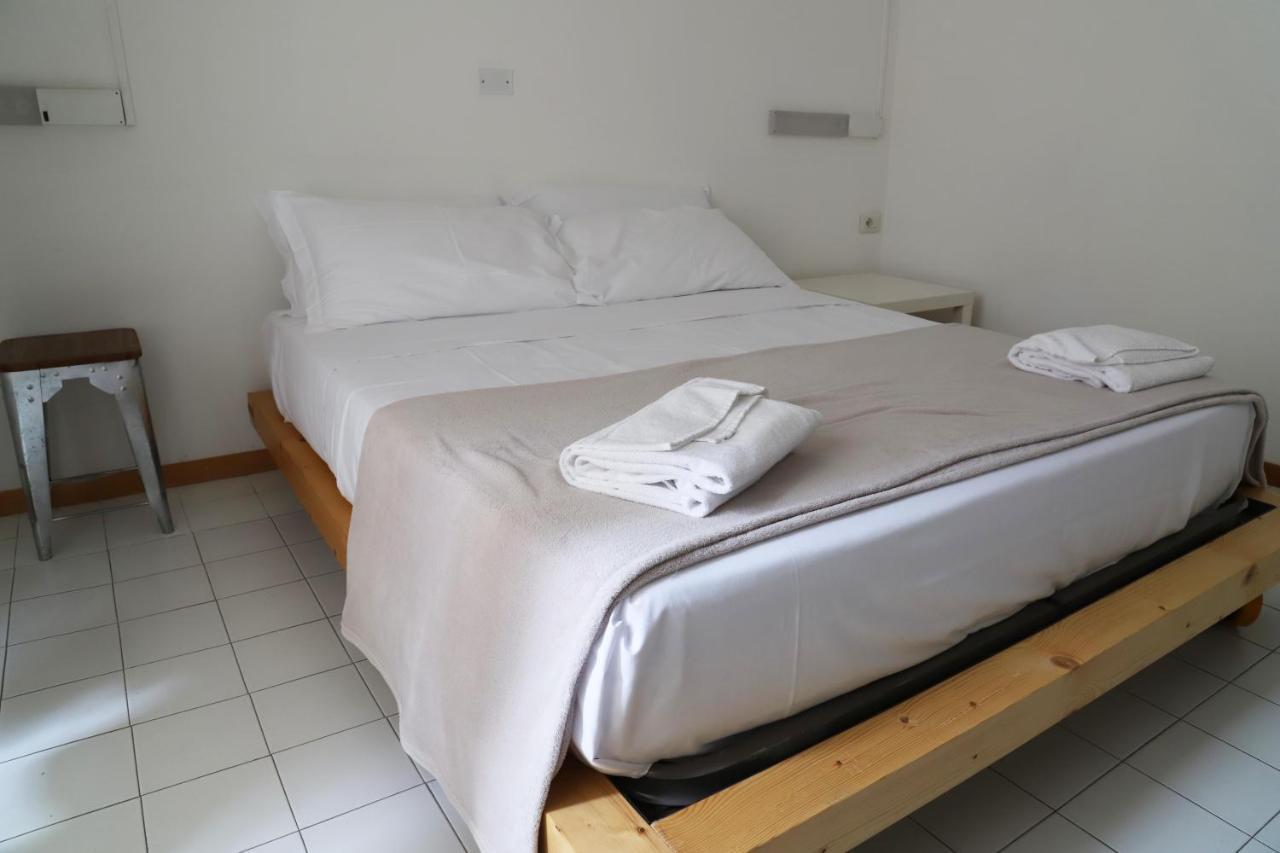 Ave Gratia Plena Hostel Salerno Bagian luar foto
