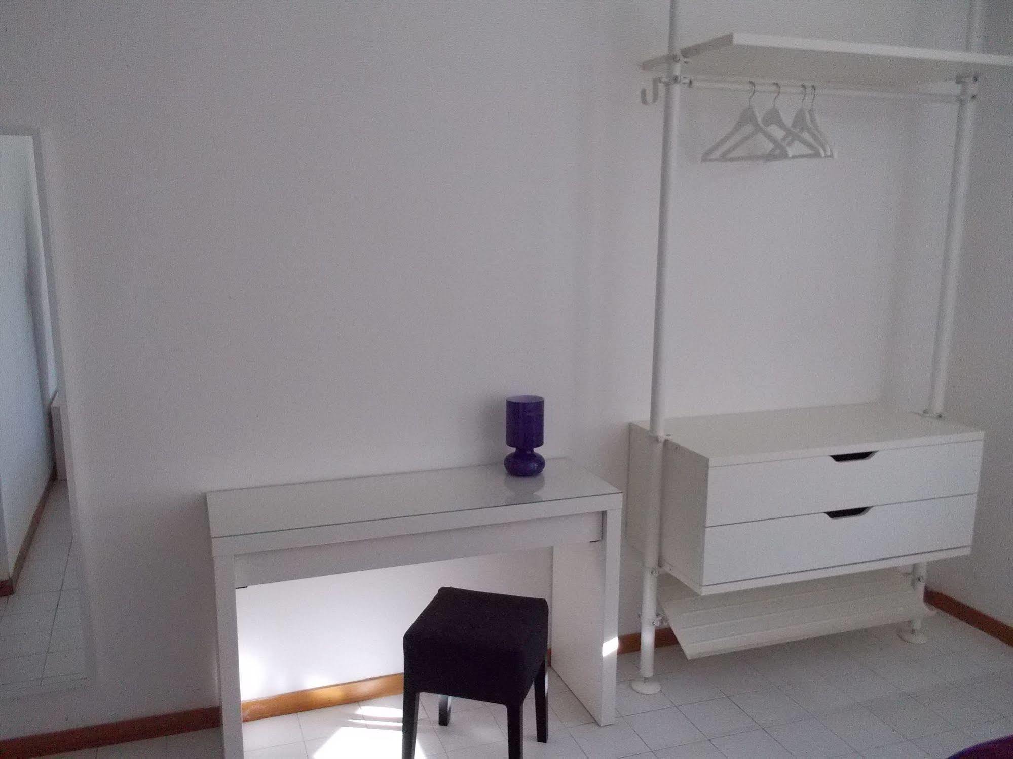 Ave Gratia Plena Hostel Salerno Bagian luar foto